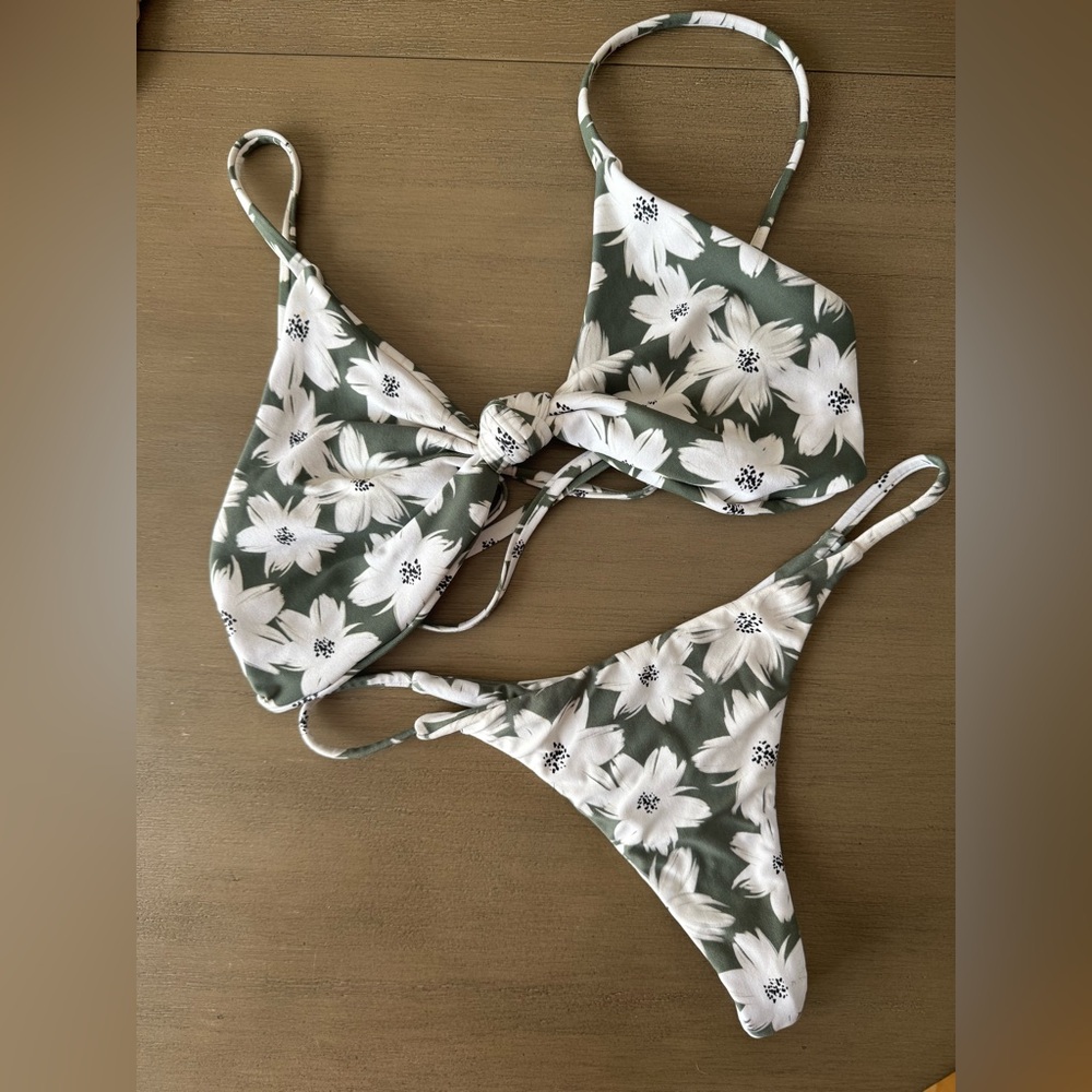 Midori Bikini